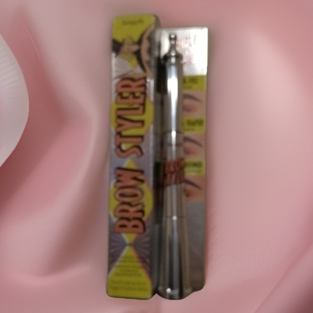 NEW Benefit Warm Auburn Brow Styler 2-in-1 wax-pencil & Powder Duo